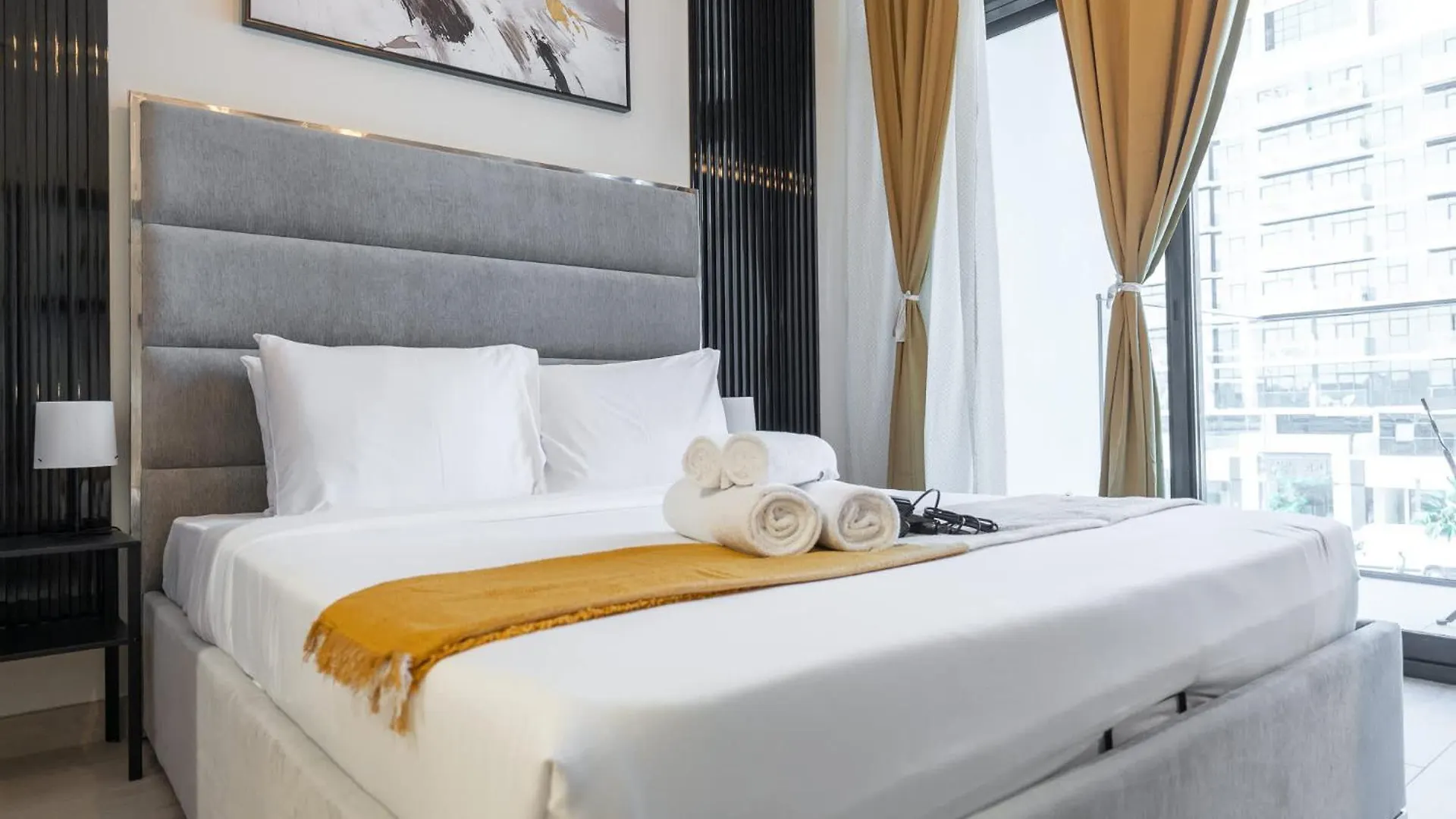 Homey Studio Apartment Perfect For 2 At Azizi Riviera 46 Dubai
