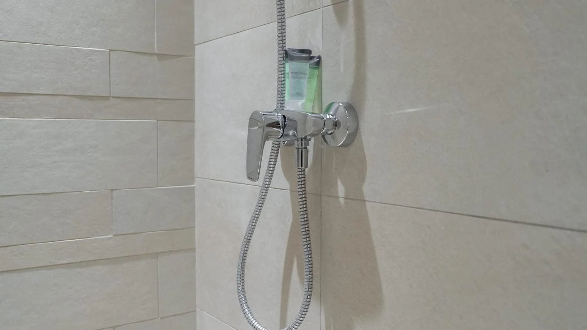 Homey Studio Apartment Perfect For 2 At Azizi Riviera 46 Dubai 0*,  Emirados Árabes Unidos