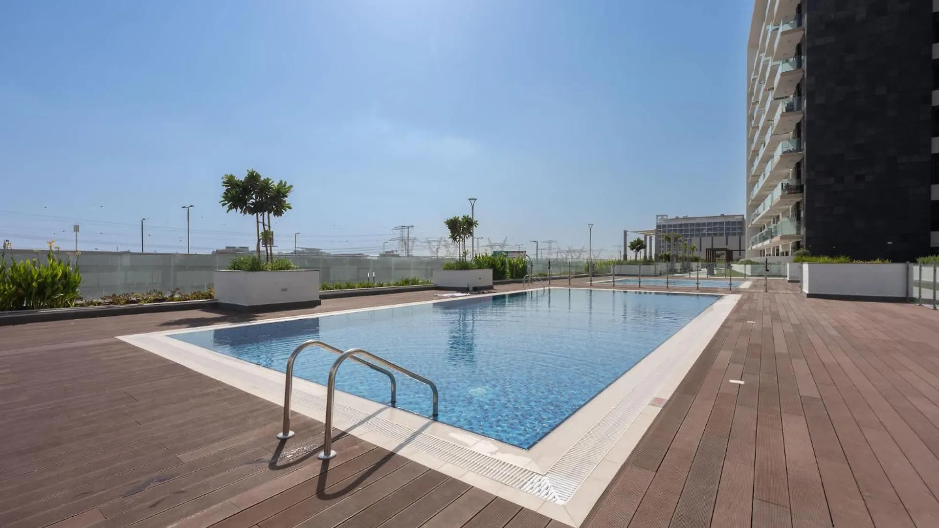 Homey Studio Apartment Perfect For 2 At Azizi Riviera 46 Dubai